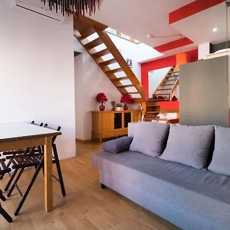 6 Pax Duplex Penthouse Las Ramblas Barcelona Apartment *