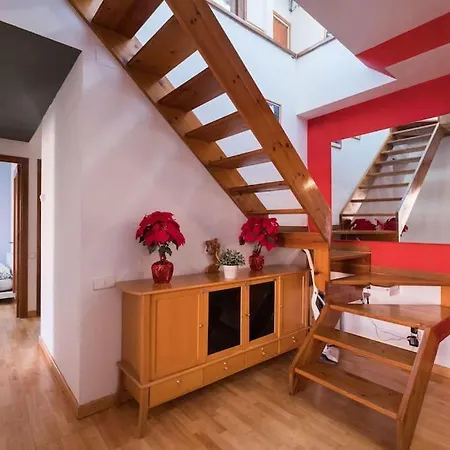 Apartment 6 Pax Duplex Penthouse Las Ramblas Barcelona