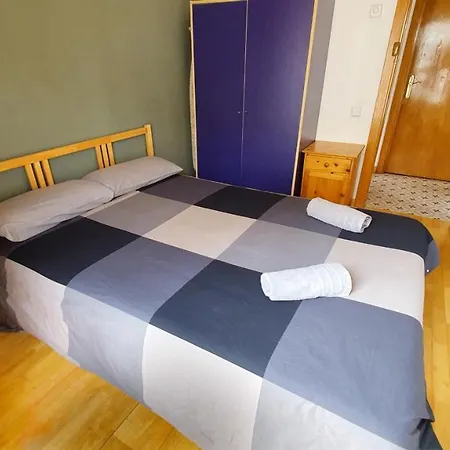 Apartment 6 Pax Duplex Penthouse Las Ramblas Barcelona