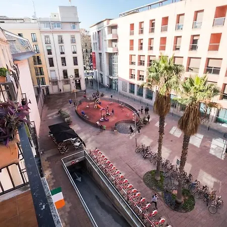 Apartment 6 Pax Duplex Penthouse Las Ramblas Barcelona *
